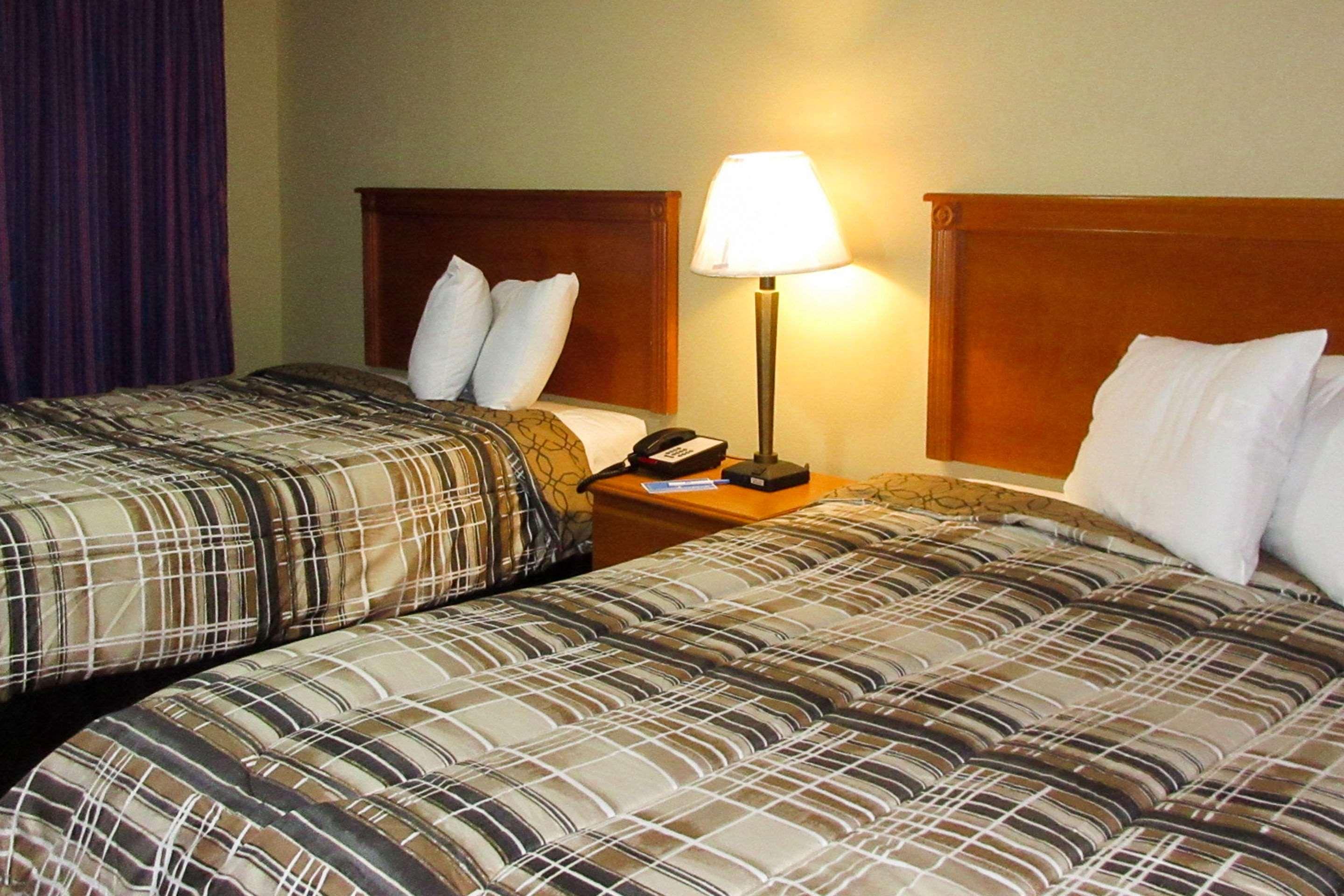 Rodeway Inn Мерфрісборо Екстер'єр фото